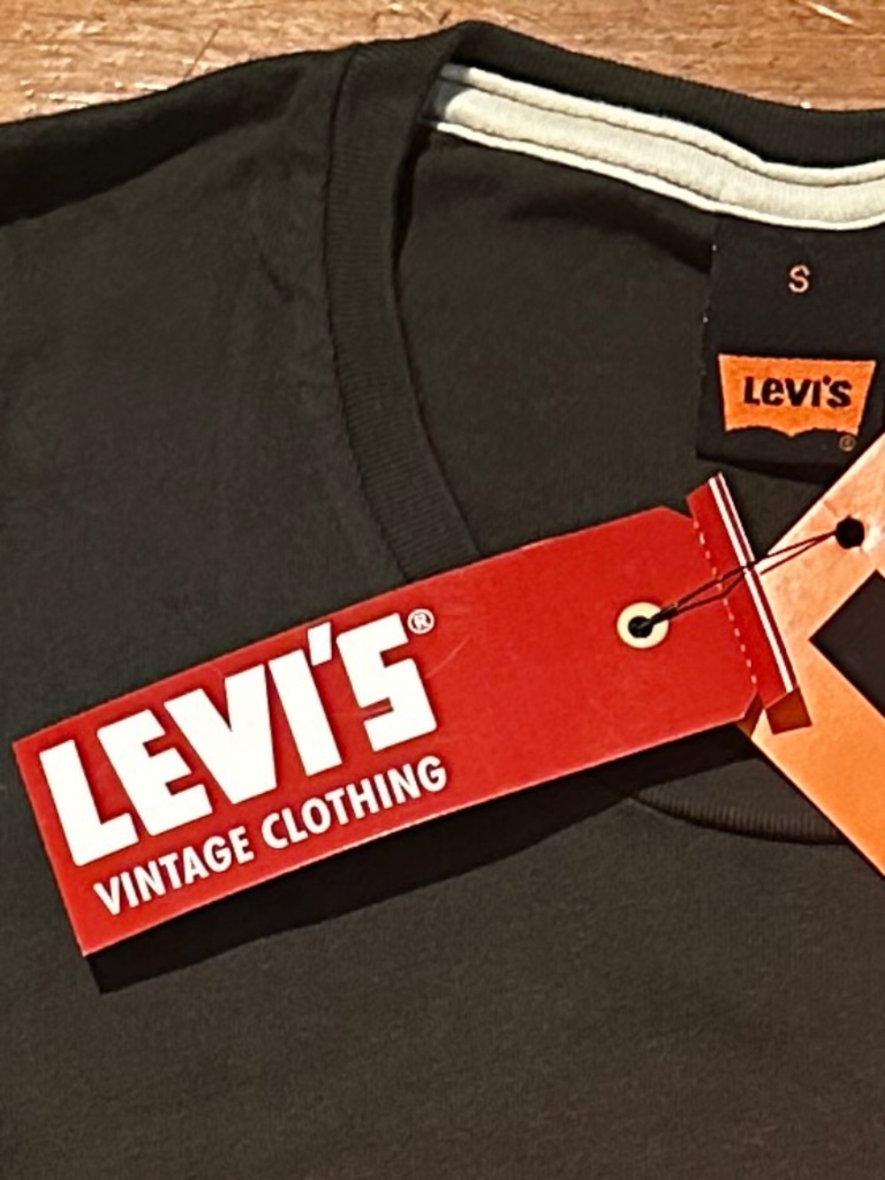 LEVI'S VINTAGE CLOTHING TEE - Picture 5 of 5